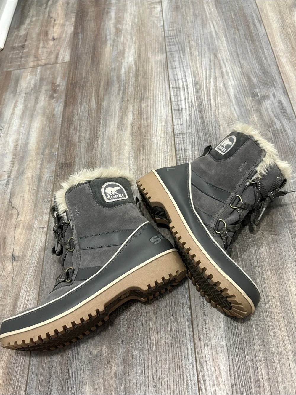 Sorel Tivolli II gray winter snow boots 7.5